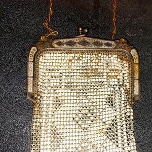Early 19th century whiting and Davis purse